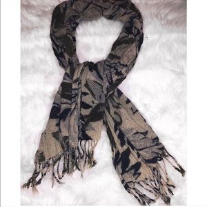 Printed scarf / wrap